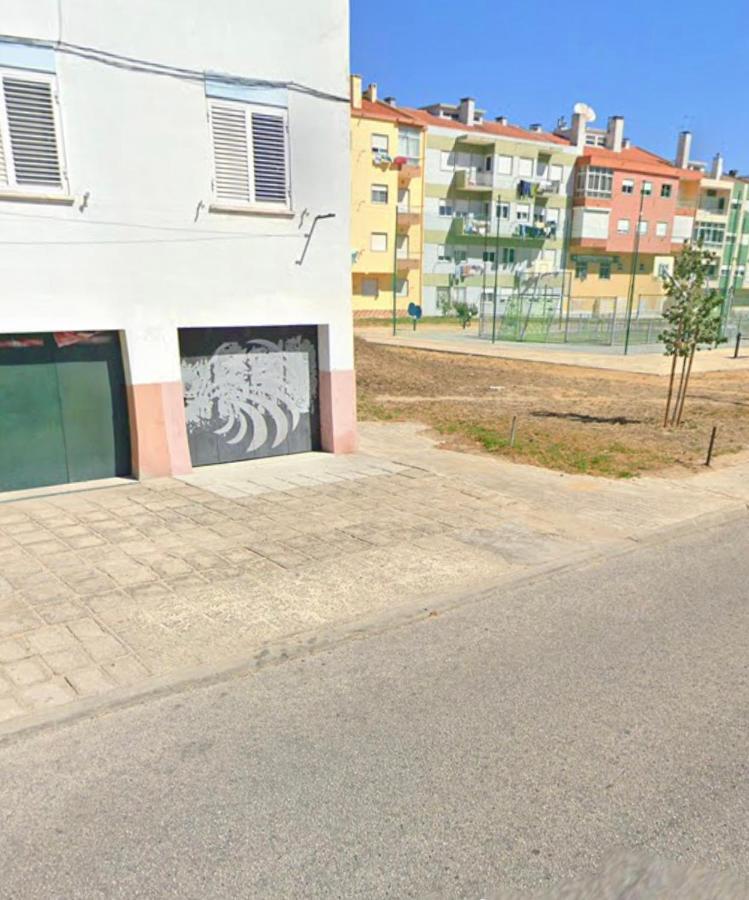 Apartamento Remodelado No Seixal 塞沙尔 外观 照片
