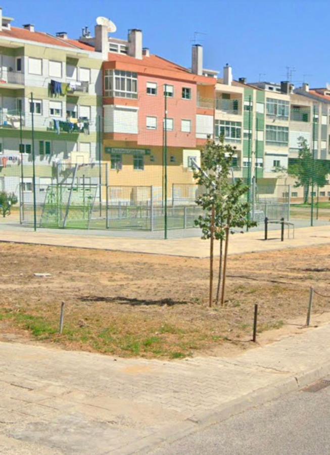 Apartamento Remodelado No Seixal 塞沙尔 外观 照片