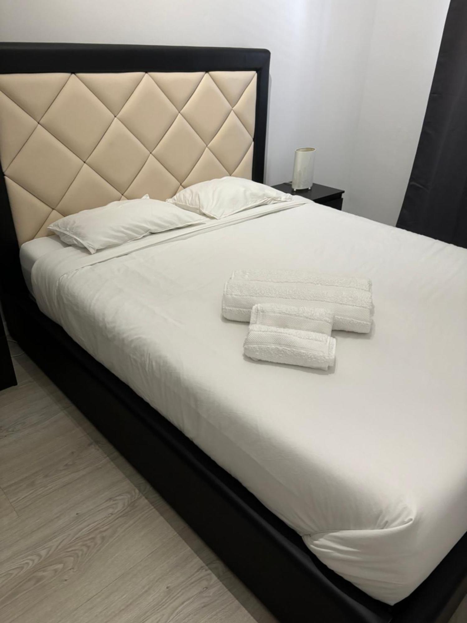 Apartamento Remodelado No Seixal 塞沙尔 外观 照片